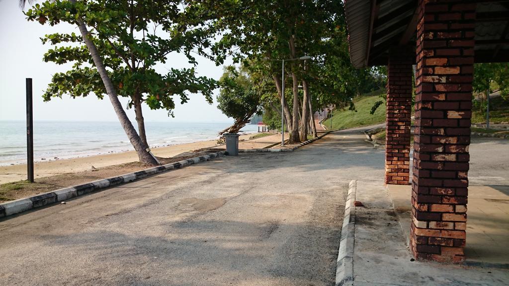 Family Beach Condo Pd At Cocobay Resort Condominium Port Dickson Kültér fotó
